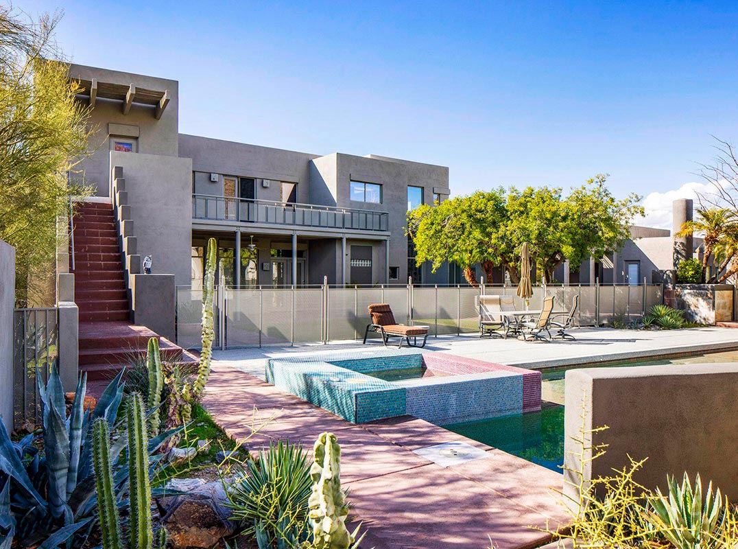 Special Contemporary Home On A Private 1.65 Acre Lot With Mountain Views
